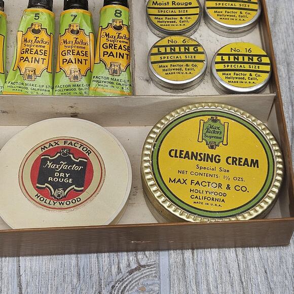 Vintage Max Factor Hollywood Stage Make-Up Kit Female Grease Paint Powder Rouge - Picture 6 of 12